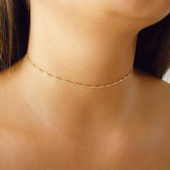 Boutique Jewelry - NEW Simple Gold Twist Twirl Chain Choker Necklace
